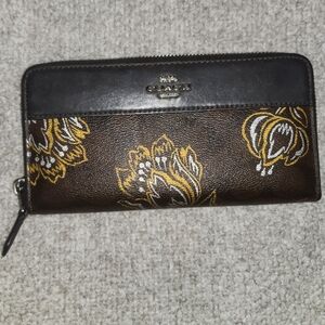 Leather coach wallet coach